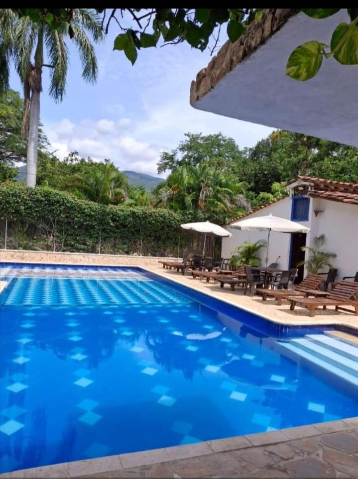 Hotel Y Restaurante Bienmesabe Santa Fe de Antioquia Zewnętrze zdjęcie